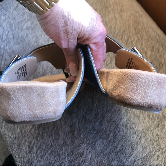 Like New Giani Bernini Rivver sandal memory foam heel slate blue color 8 - Picture 6 of 9